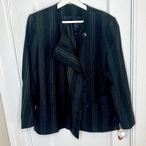 Vintage Tahari Black & Grey Striped Asymmetircal Blazer 90s -12